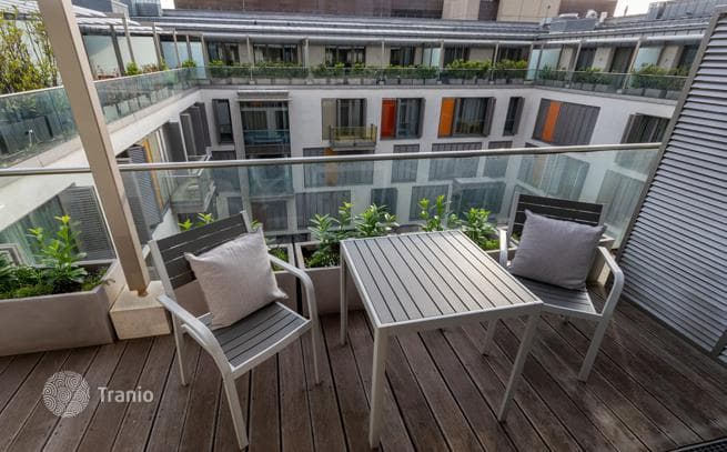 2-Bedroom Penthouse with Terrace in District V, Budapest, photo 5