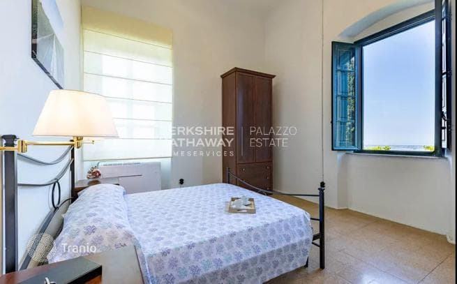 5-Bedroom Villa in Lucca, Italy, photo 3