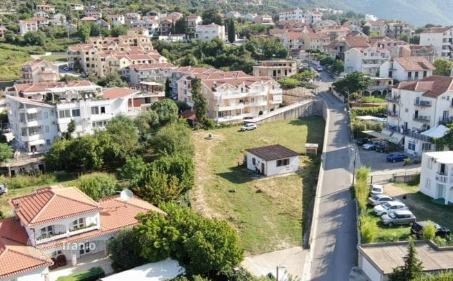 1,937.50 m² Land Plot 100 m from the Sea in Djenovici, Montenegro
