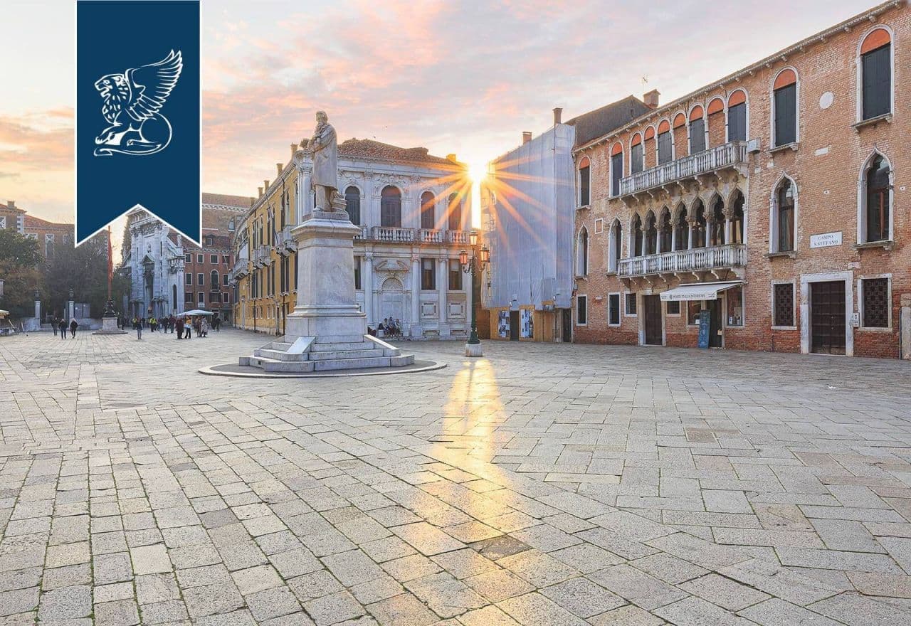 6-Bedroom Apartment in Venice, Italy, photo 2