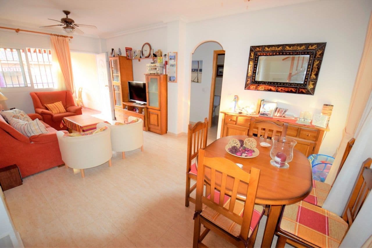 3-Bedroom Apartment in Santa Pola, photo 2