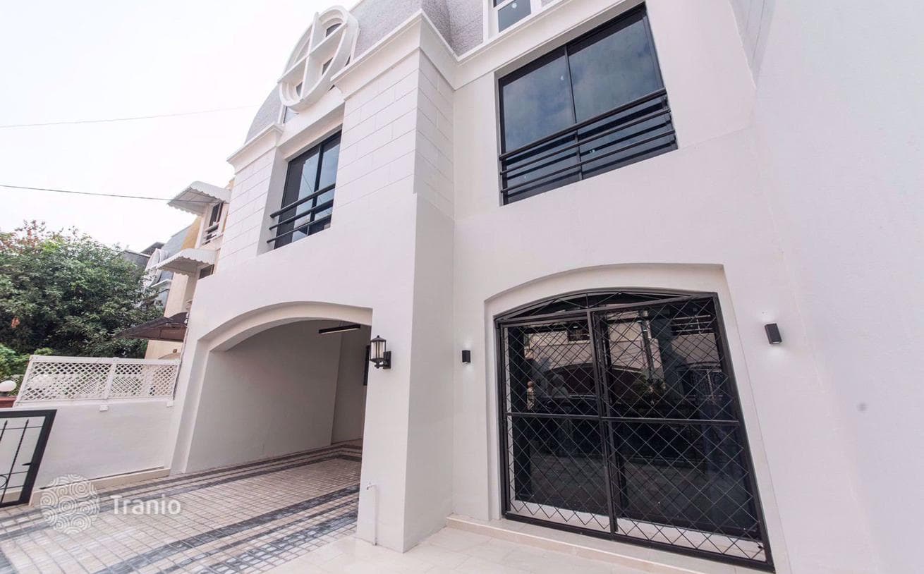 5-Bedroom House in Watthana, Bangkok
