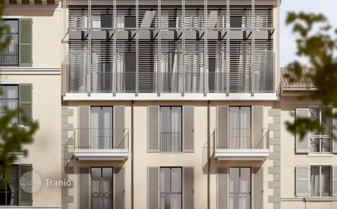 2-Bedroom Penthouse in Milan, photo 3