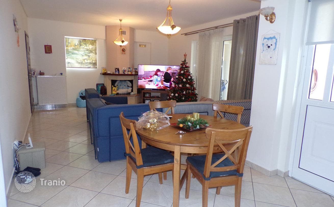 3-Bedroom Penthouse with Sea View in Vari/Voula, Athens