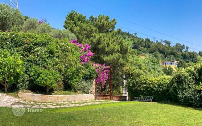 Villa with Sea View and Pool on Tuscan Hills, Montignoso, photo 2