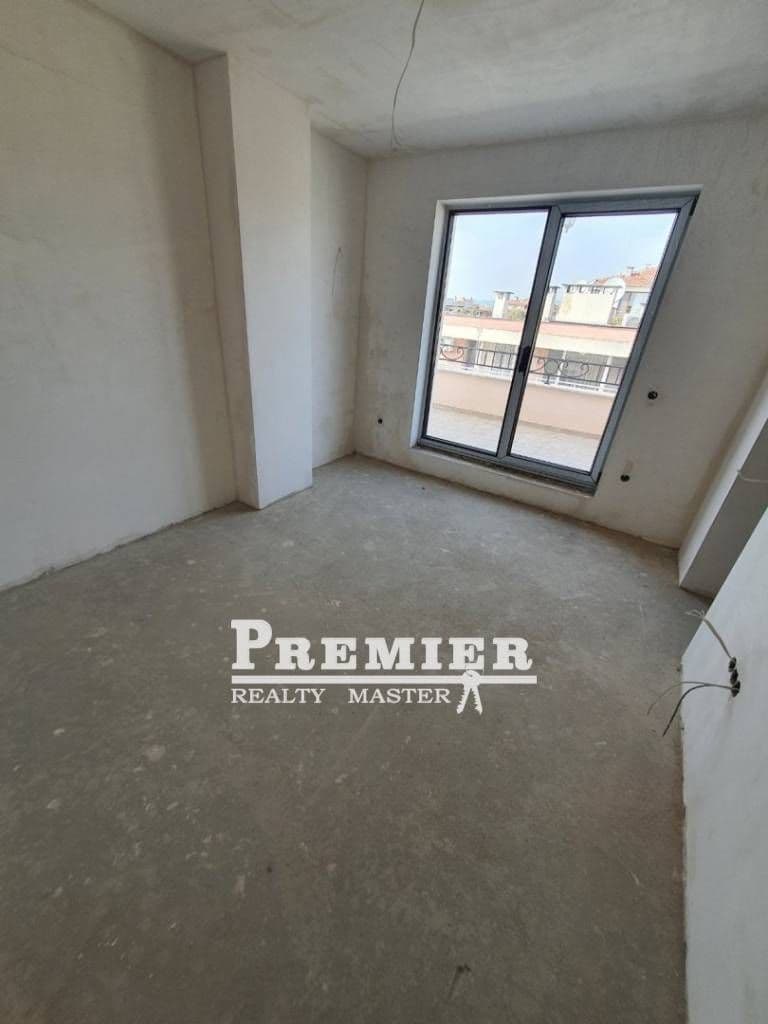 1-Bedroom Penthouse in Nessebar, photo 4