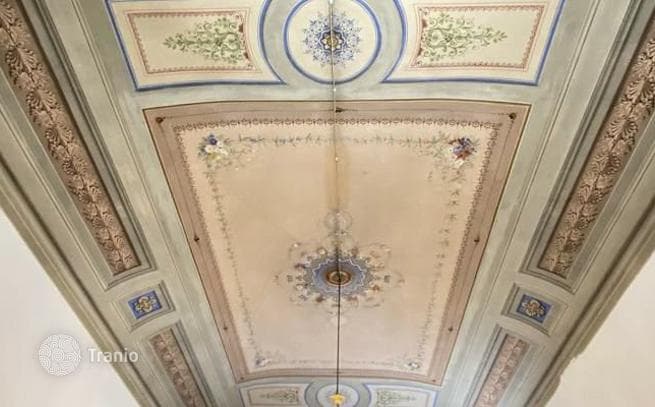 1-Bedroom Apartment with 3 Bathrooms in Florence, Italy, photo 5