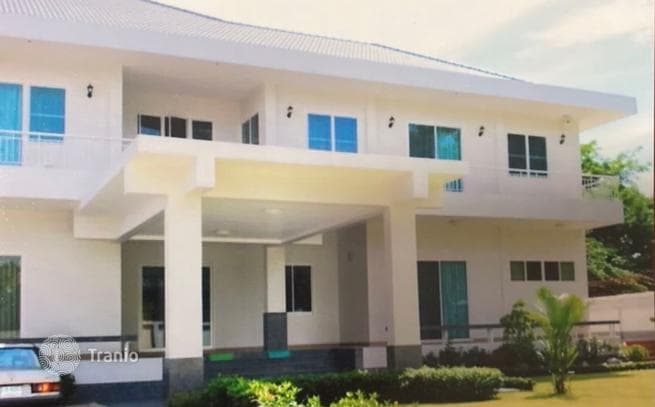5-Bedroom House in Watthana, Bangkok