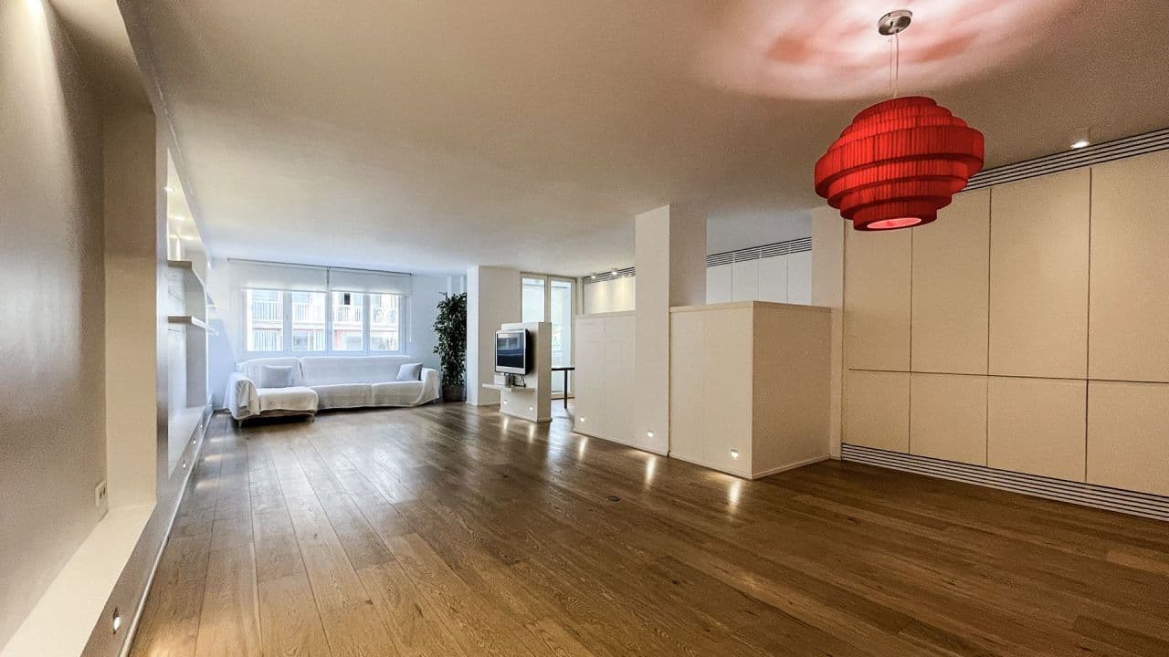 3-Bedroom Apartment in Palma de Mallorca, photo 5