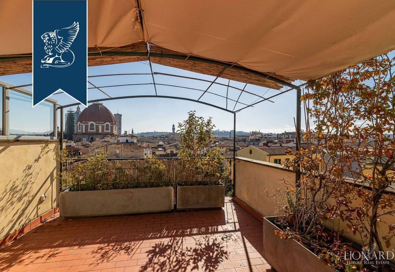 3-Bedroom Apartment in Florence, photo 4