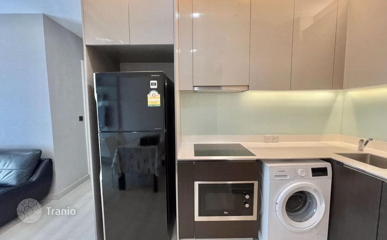 2-Bedroom Condo in Phaya Thai, Bangkok, photo 2