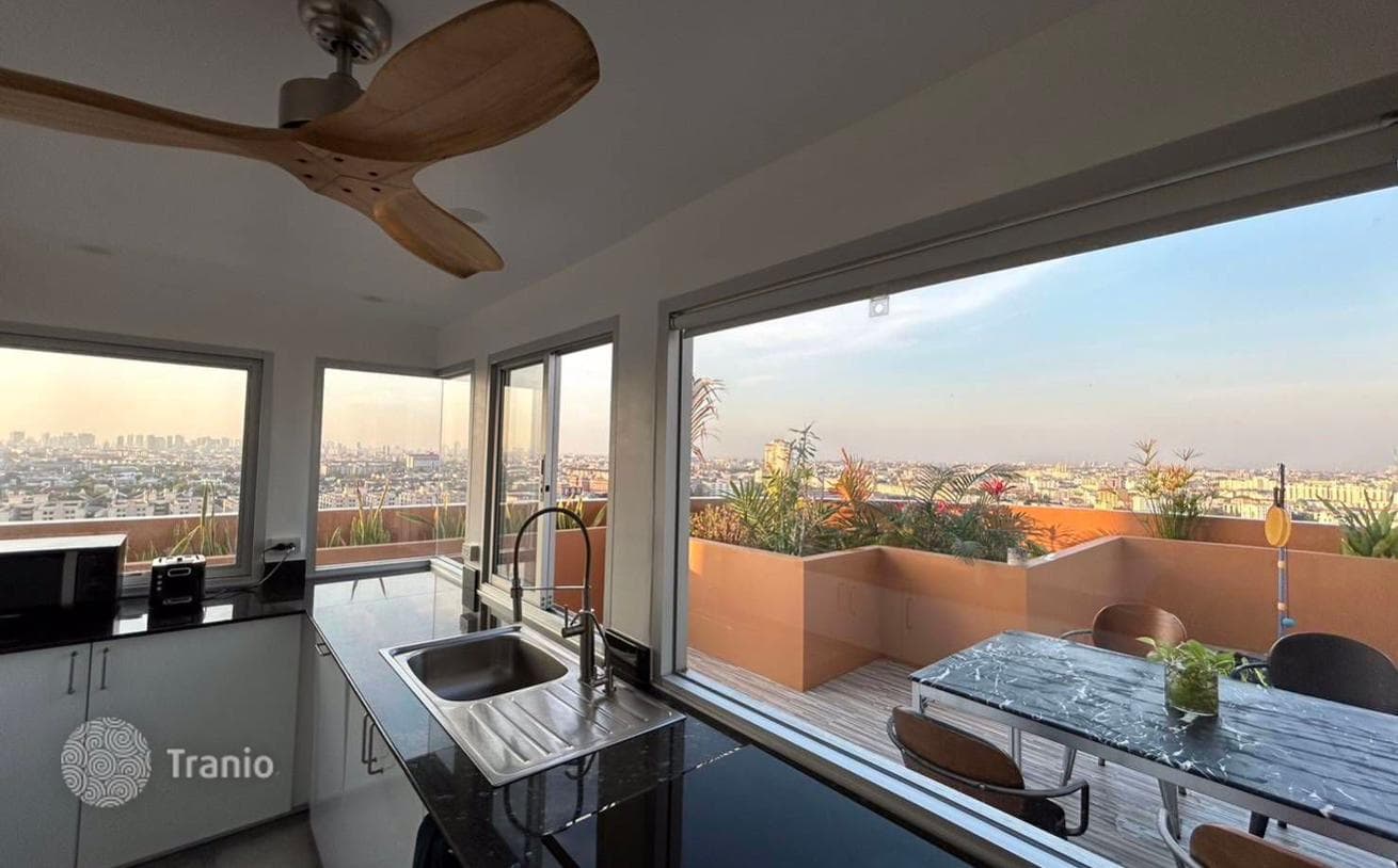 3-Bedroom Penthouse in Wang Thonglang, Bangkok, photo 3