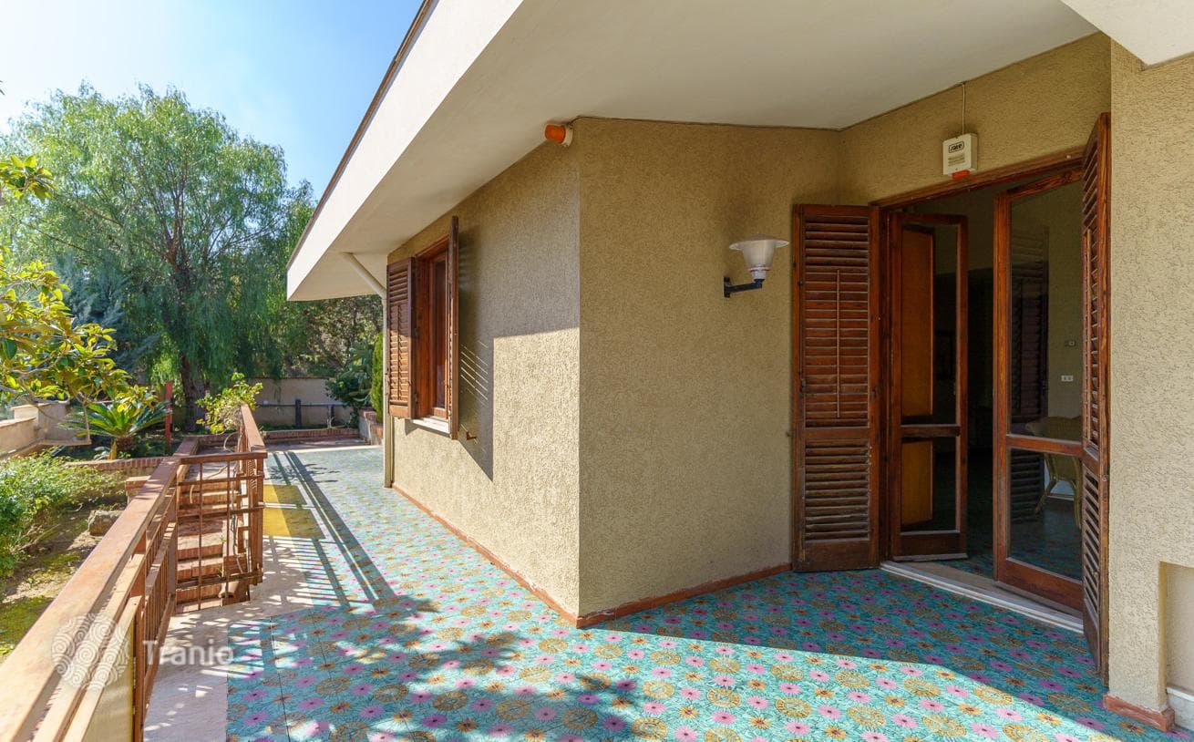 3-Bedroom Villa 200 m from the Sea in Syracuse, Sicily, photo 2