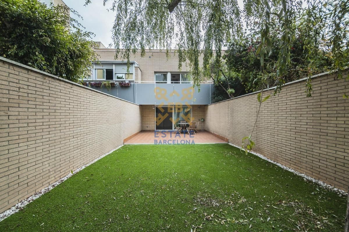 Таунхаус в Барселоне, Испания, 273 м²