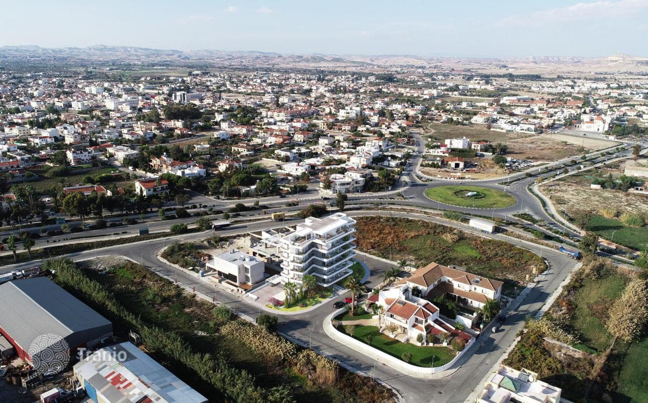 2-Bedroom Penthouse with Roof Terrace in Larnaca Marina Area, photo 4