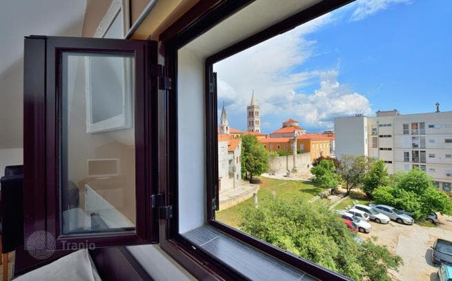 Historic House with 5 Apartments in Zadar City Center