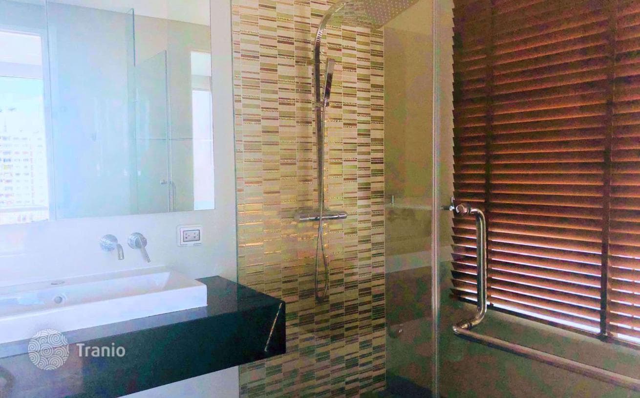 2-Bedroom Condo in Khlong Toei, Bangkok, photo 2