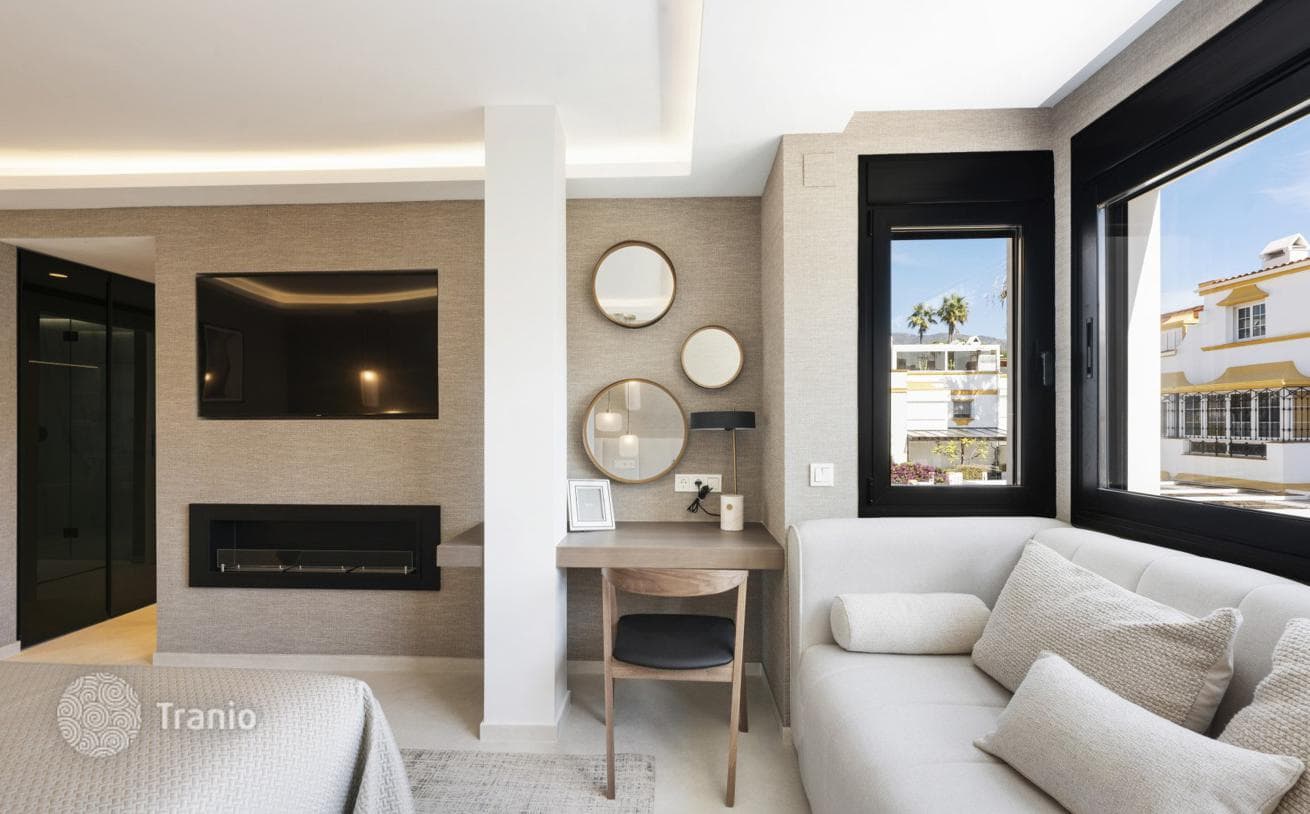5-Bedroom Townhouse with Sea View in Marbellamar, Golden Mile, Marbella, photo 2