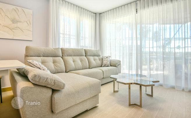 3-Level Penthouse with Shared Pool 100 m from the Beach in Calpe