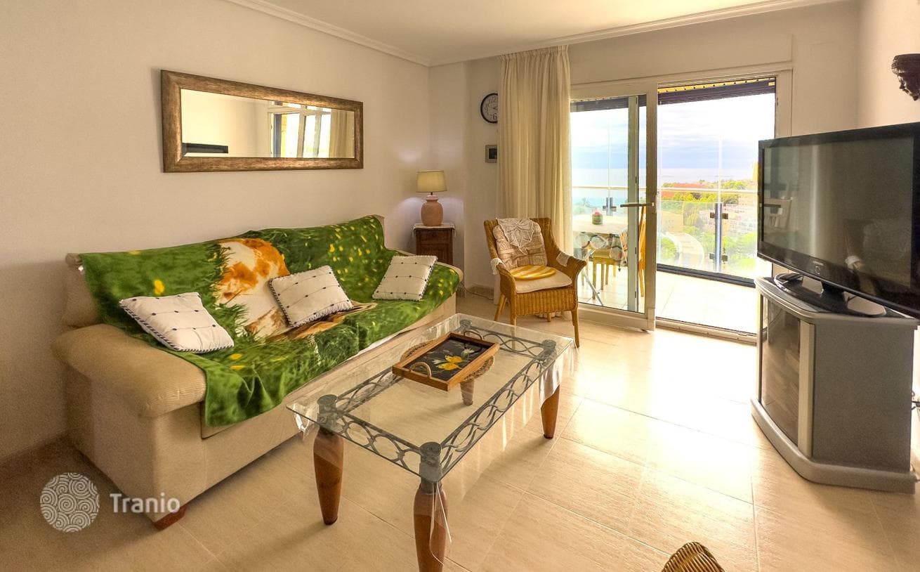 3-Bedroom Apartment with Sea View in Calpe, Alicante, photo 3
