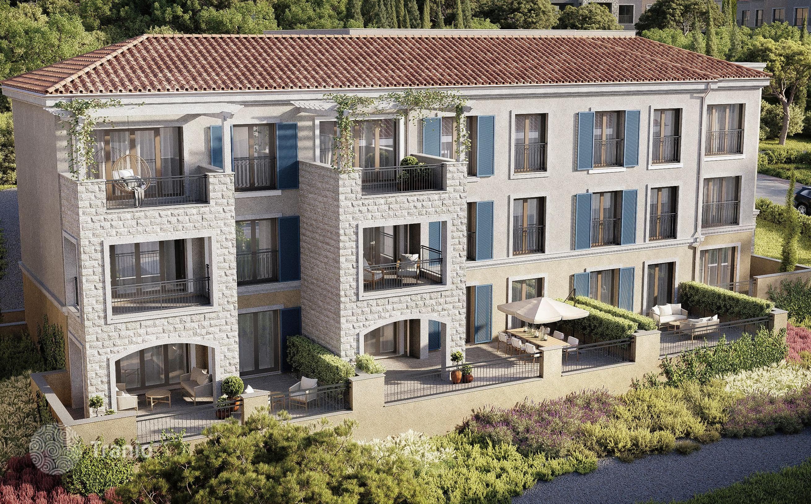2-Bedroom Apartment with Partial Sea View in Tivat