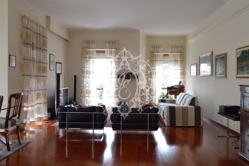 3-Bedroom Apartment in Milan, Italy, photo 3