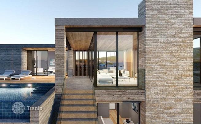 4-Bedroom Villa with Nature Views in Minthis, Cyprus