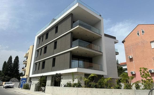 Apartments with Shared Pool 700 m from the Beach in Germasoyia, Limassol, photo 2