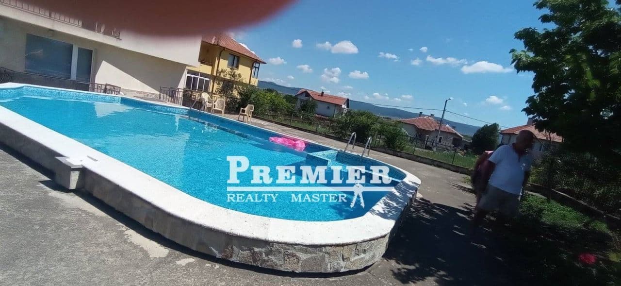 1-Bedroom Apartment in Tankovo, photo 2