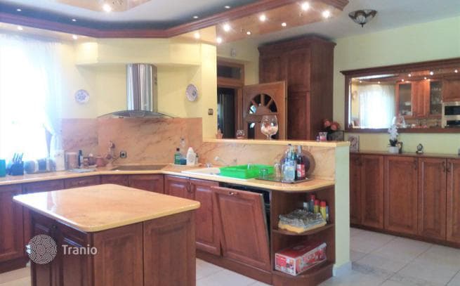 3-Bedroom House in Budapest, Hungary, photo 3