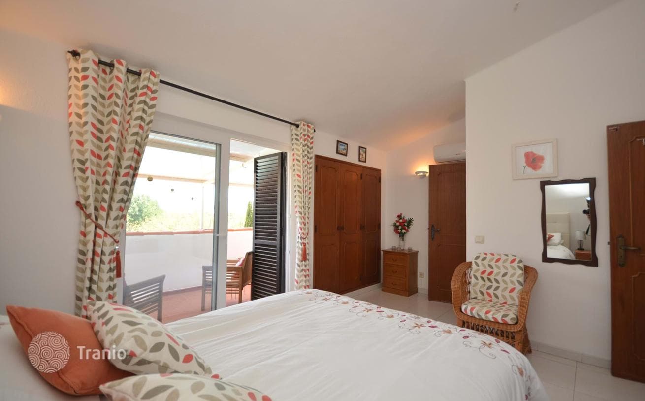 2-Bedroom Villa in Loulé, Algarve, photo 2
