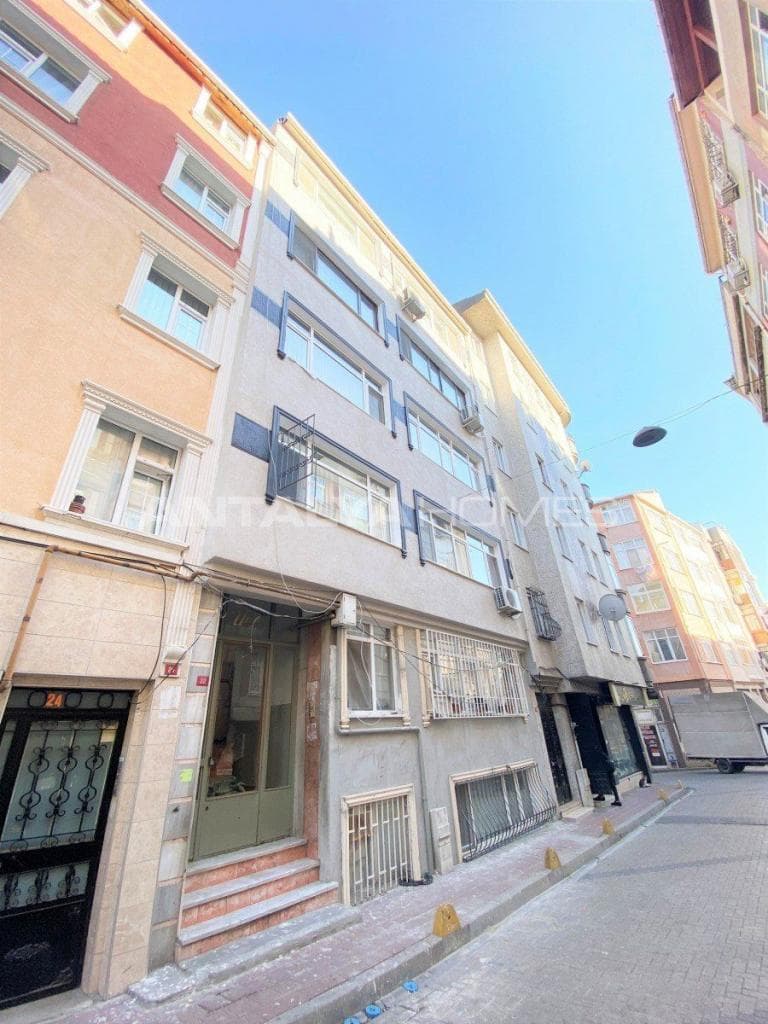 4-Bedroom Penthouse in Fatih, Istanbul, photo 3