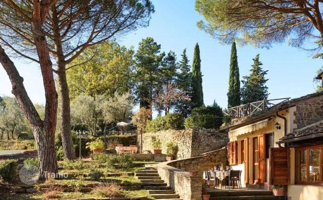 6-Bedroom Villa in Arezzo, Italy