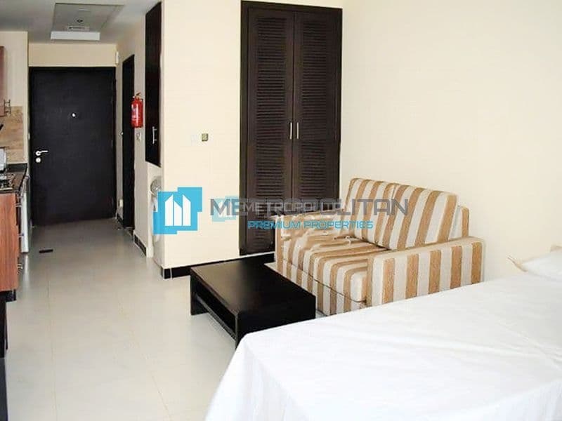 Studio Apartment in Jumeirah, Dubai, photo 2