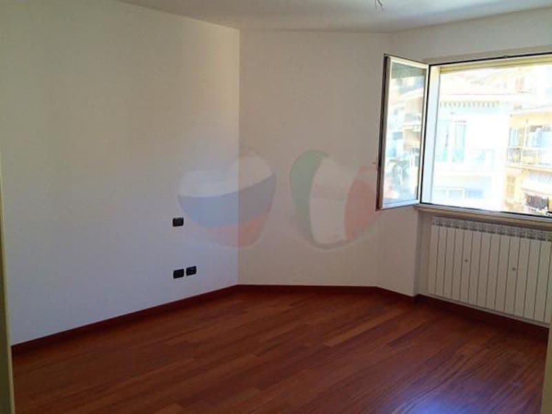 2-Bedroom Apartment in Arma di Taggia, photo 4