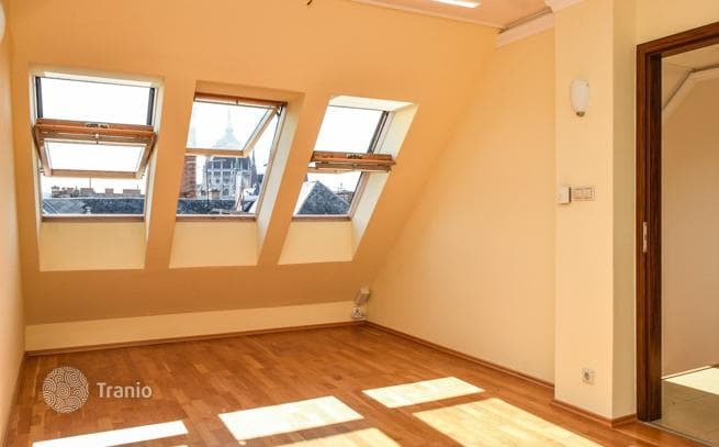 Luxury Penthouse with Panoramic City View in District 5, Budapest, photo 3