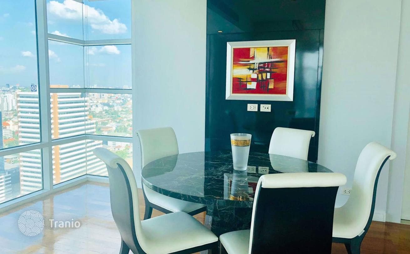 2-Bedroom Condo in Khlong Toei, Bangkok, photo 3