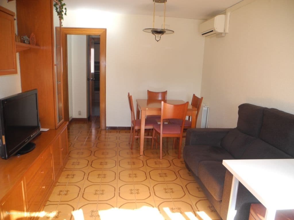 3-Bedroom Apartment in Barcelona, photo 2