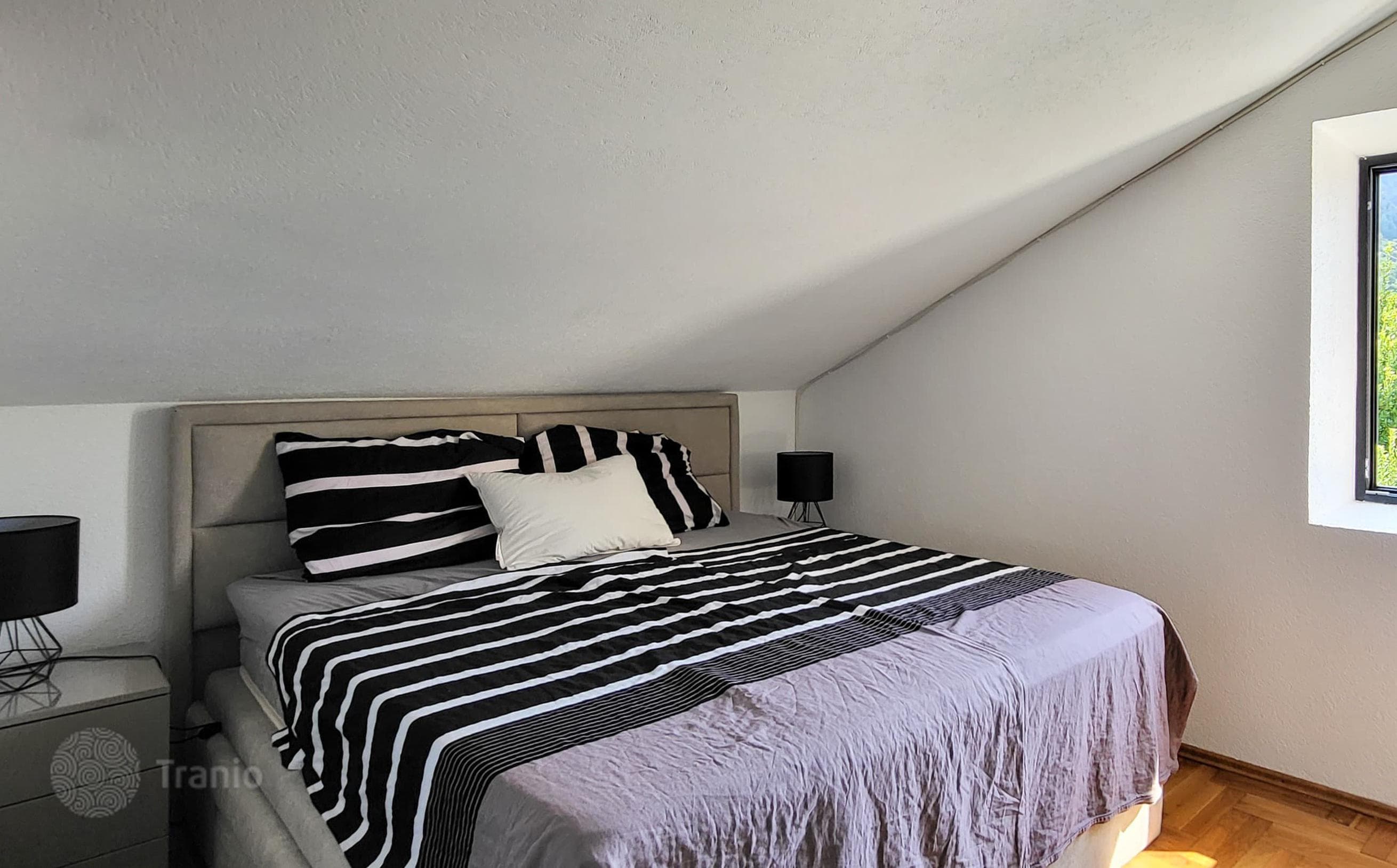2-Bedroom Apartment in Dobrota, Budva, photo 4