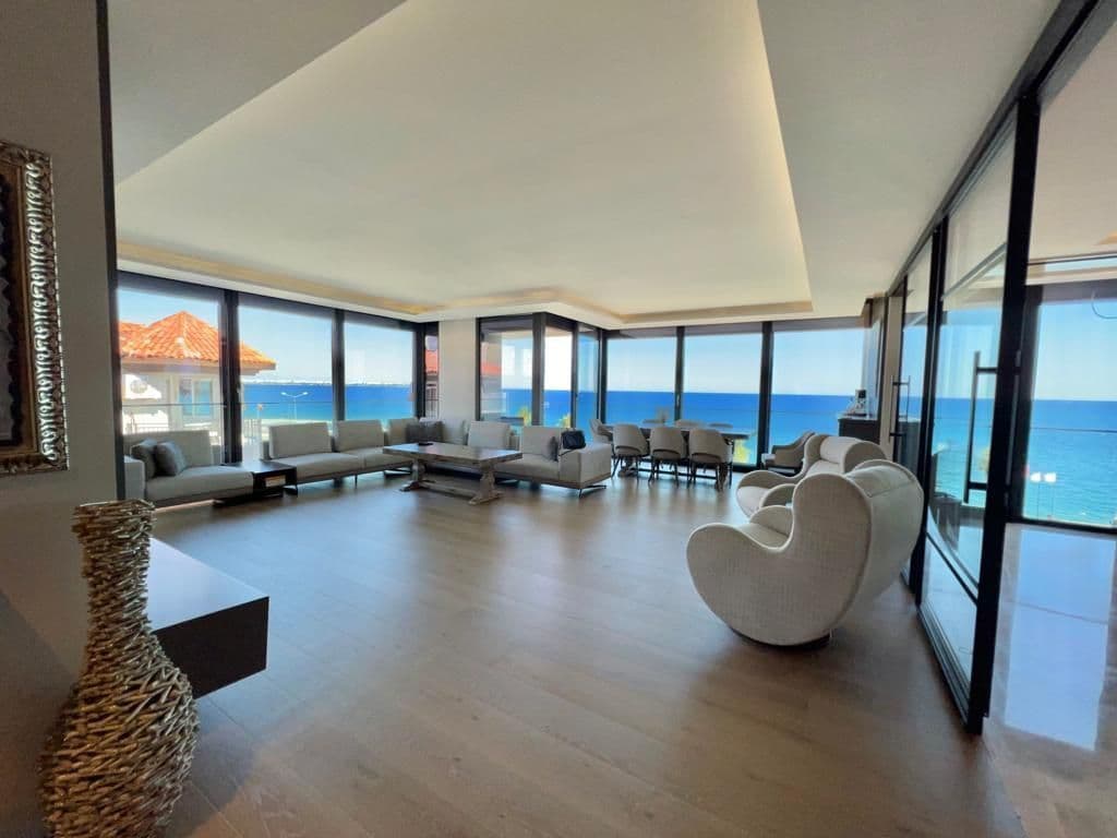 4-Bedroom Apartment in Antalya