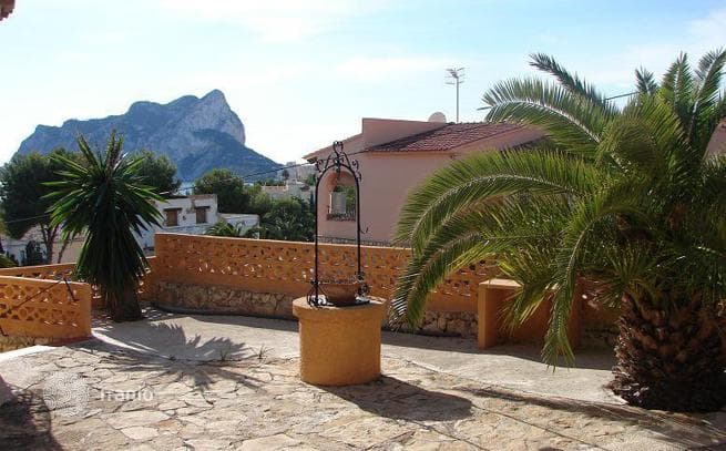 2-Bedroom House 250 m² in Calpe, photo 3