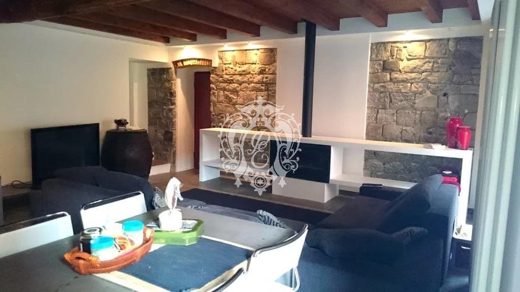 2-Bedroom Apartment in Como, Italy