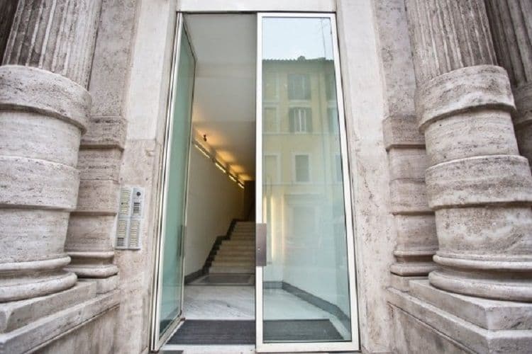 2-Bedroom Apartment in Rome, Italy, photo 5