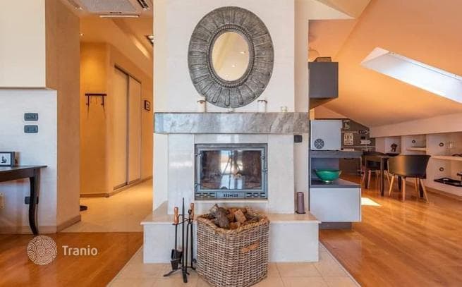 3-Bedroom Beachfront Penthouse with Panoramic Sea View in Rafailovici, Budva, photo 4