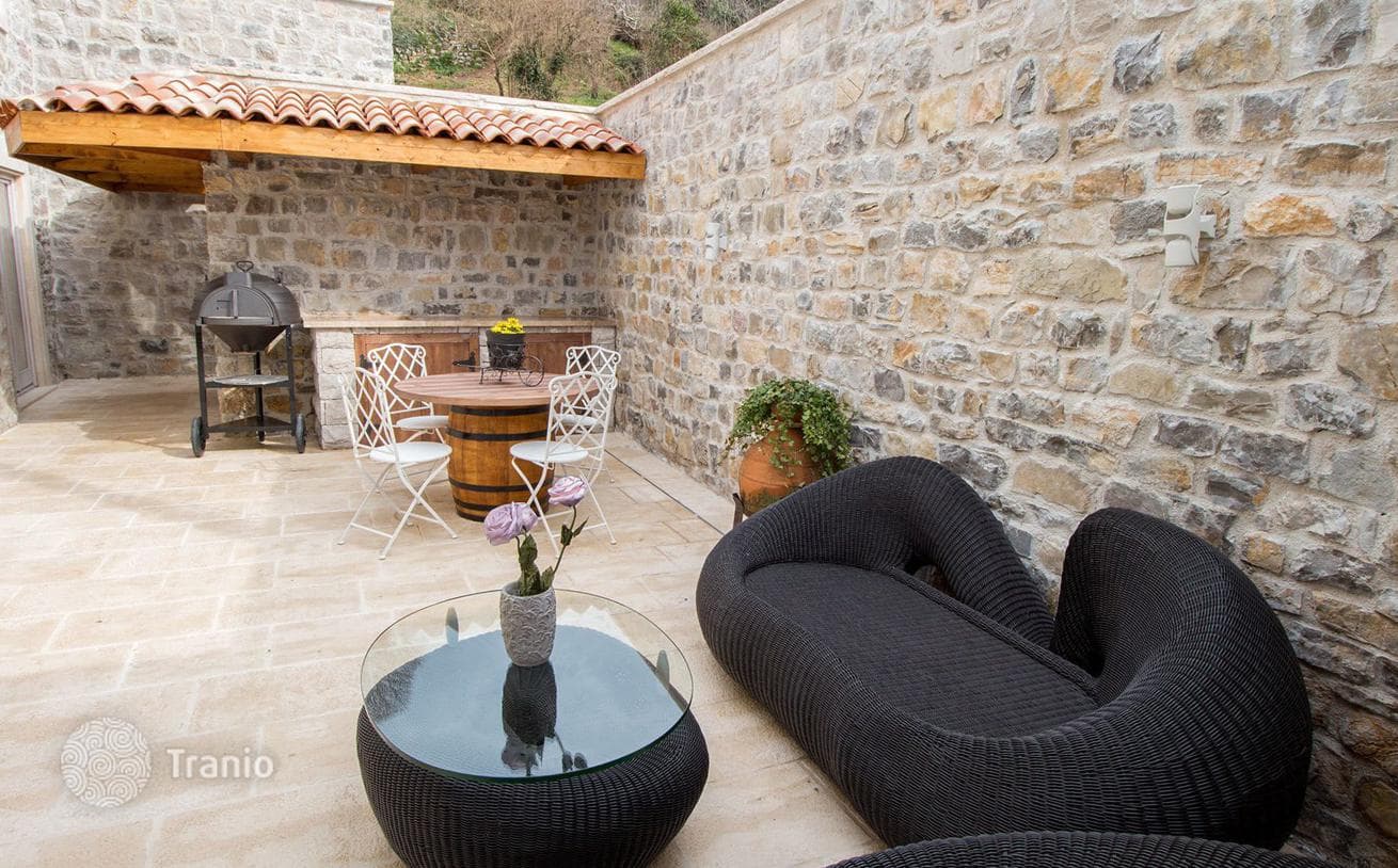 3-Bedroom Villa on the Waterfront in Tivat, photo 4