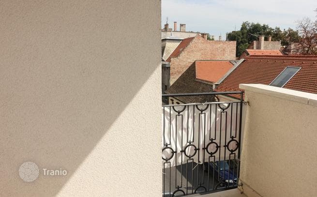 2-Bedroom Apartment with Terrace and Castle View in District I, Budapest, photo 5