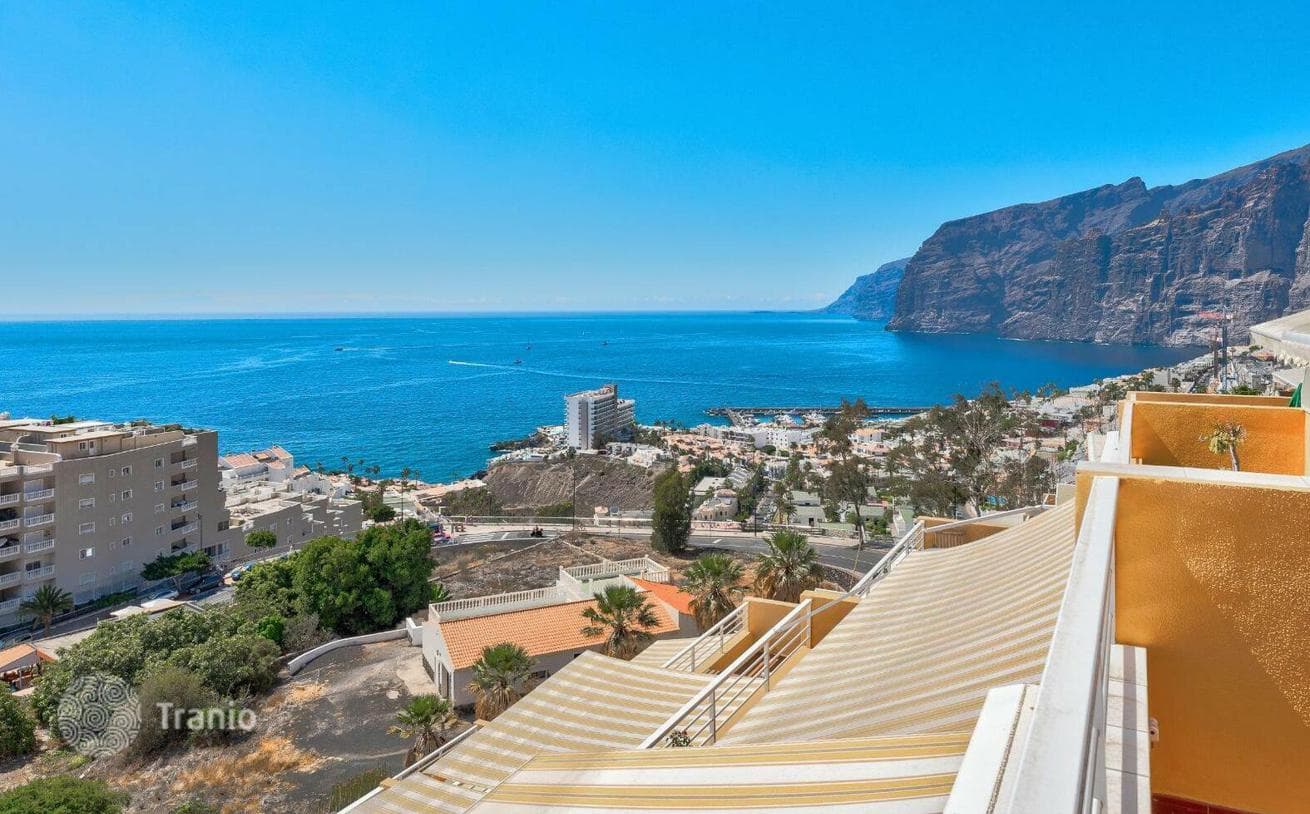 Two Penthouses with Panoramic Ocean Views in Acantilado de los Gigantes, Tenerife, photo 2