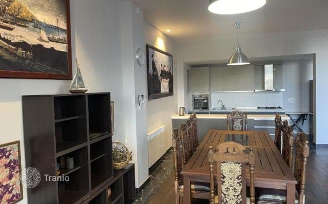 8-Bedroom House 1,600 m² in Tbilisi, photo 2