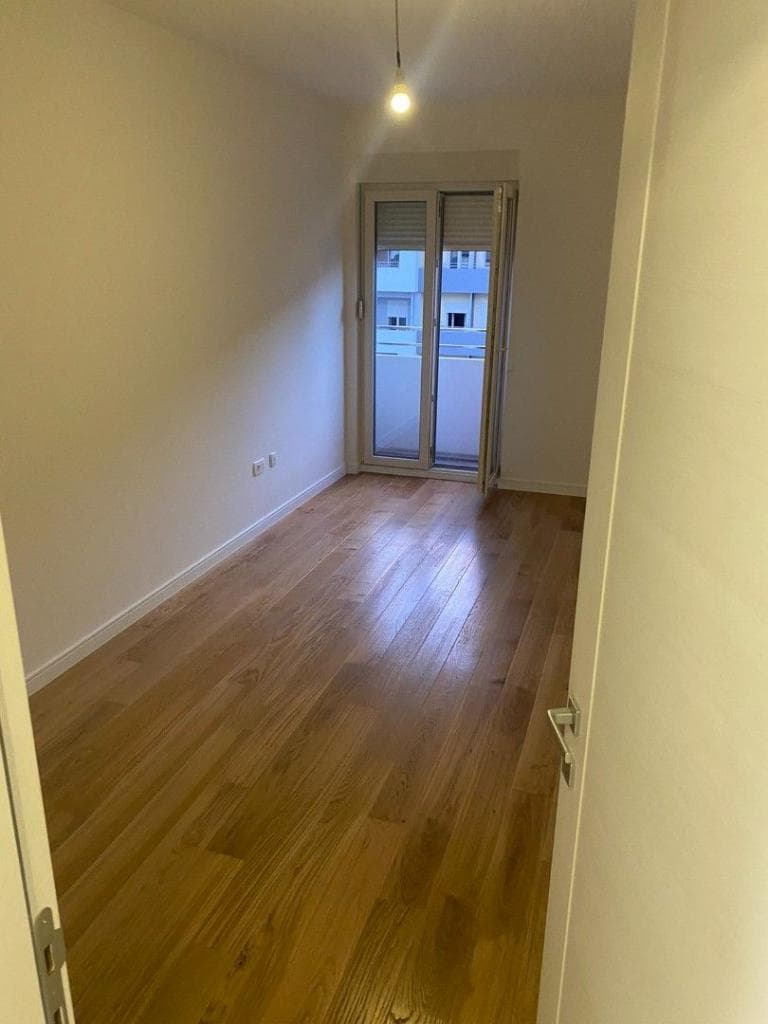2-Bedroom Apartment in Podgorica, photo 4