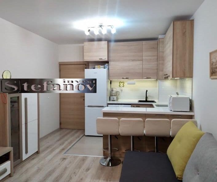 1-Bedroom Apartment in Vinitsa, photo 2